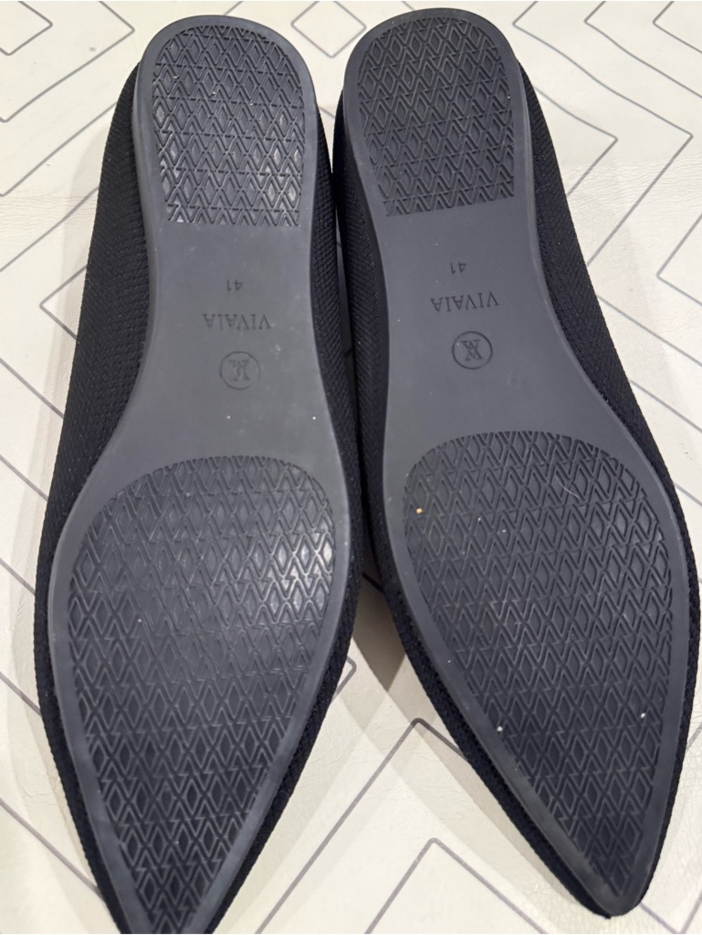 Vivaia Pointed Toe Black Flats - Picture 10 of 13